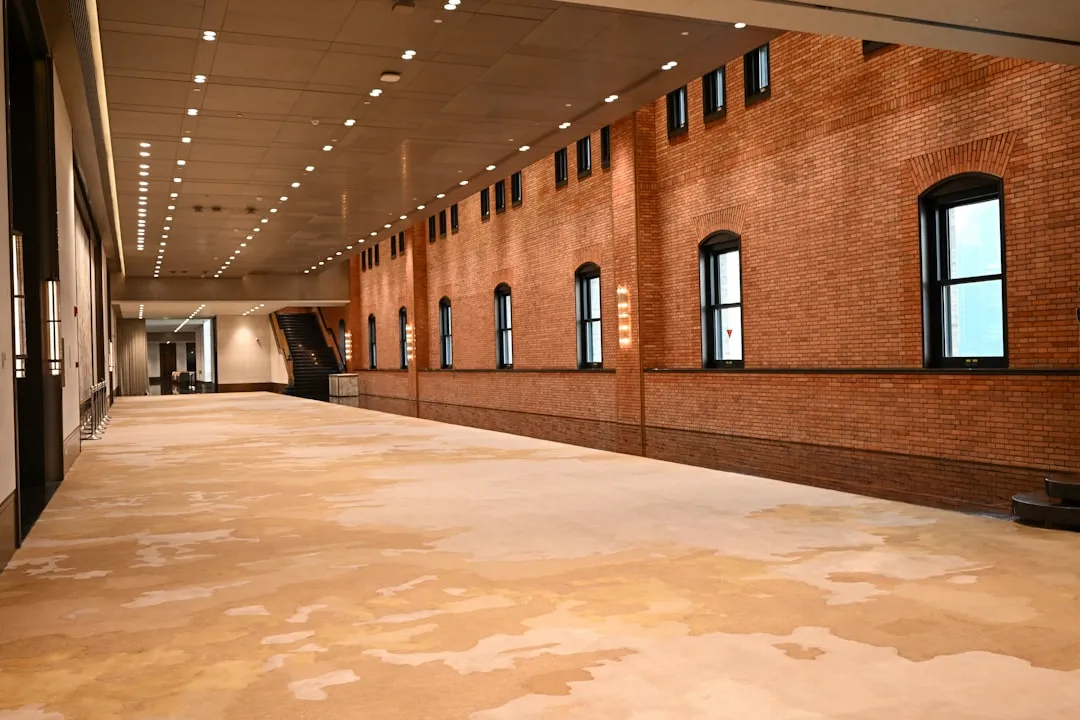 鸿盛云鼎科�：2024年贵州市场主流软件开发框架技术对比